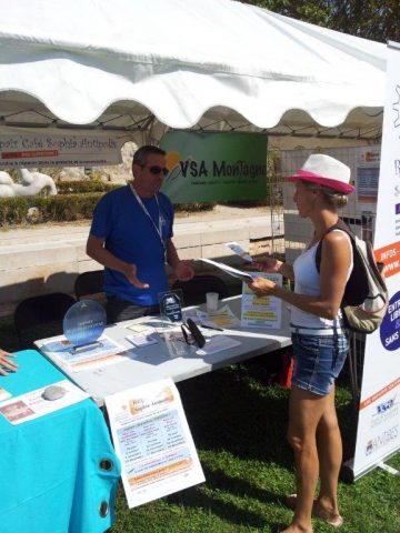 11 septembre 2016 à Valbonne - Stand Repair Café - Bernard porte la bonne parole!